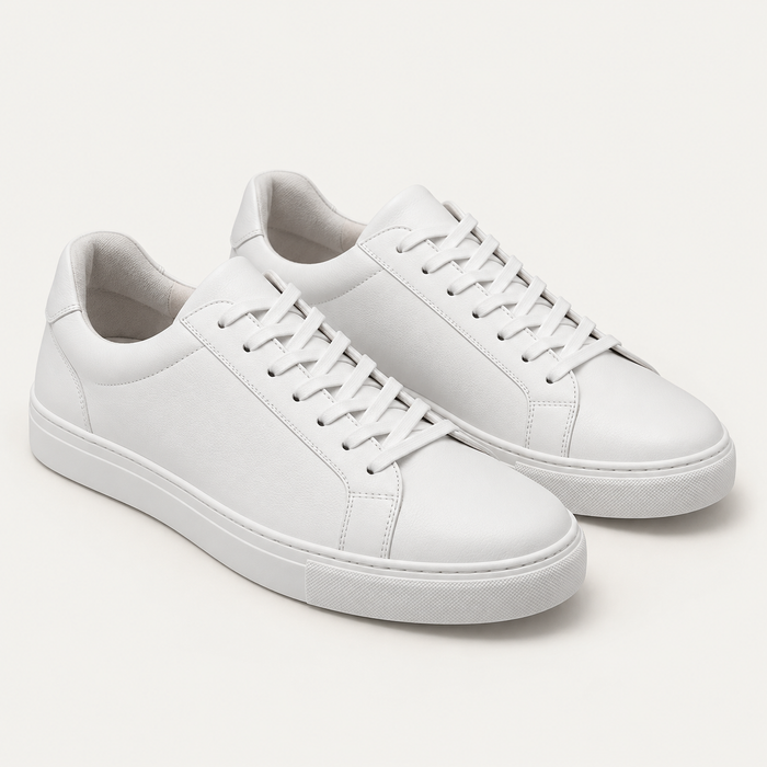 Tênis masculino casual branco — imagem ilustrativa